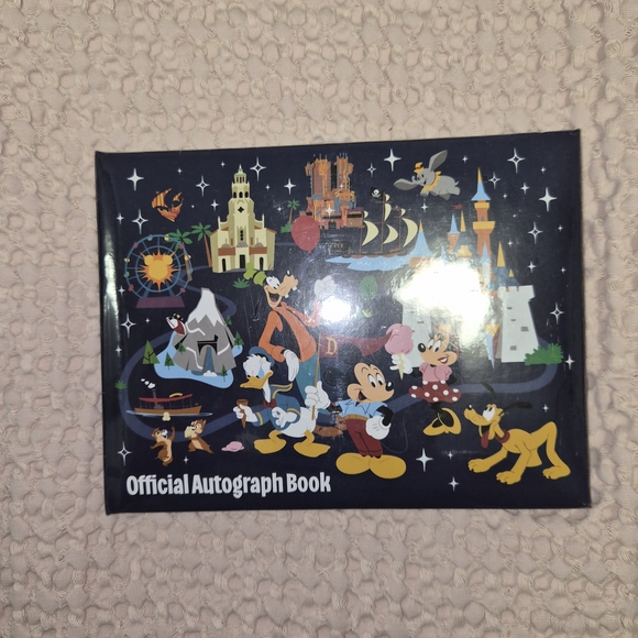 Disney Autograph Book - Picture 3 of 4
